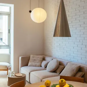 Newly Renovated Stylish Eixample - Great Location Apartamento